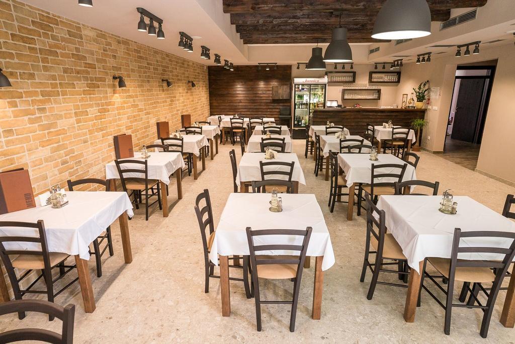 B&B Villa Angy Korenica Bagian luar foto