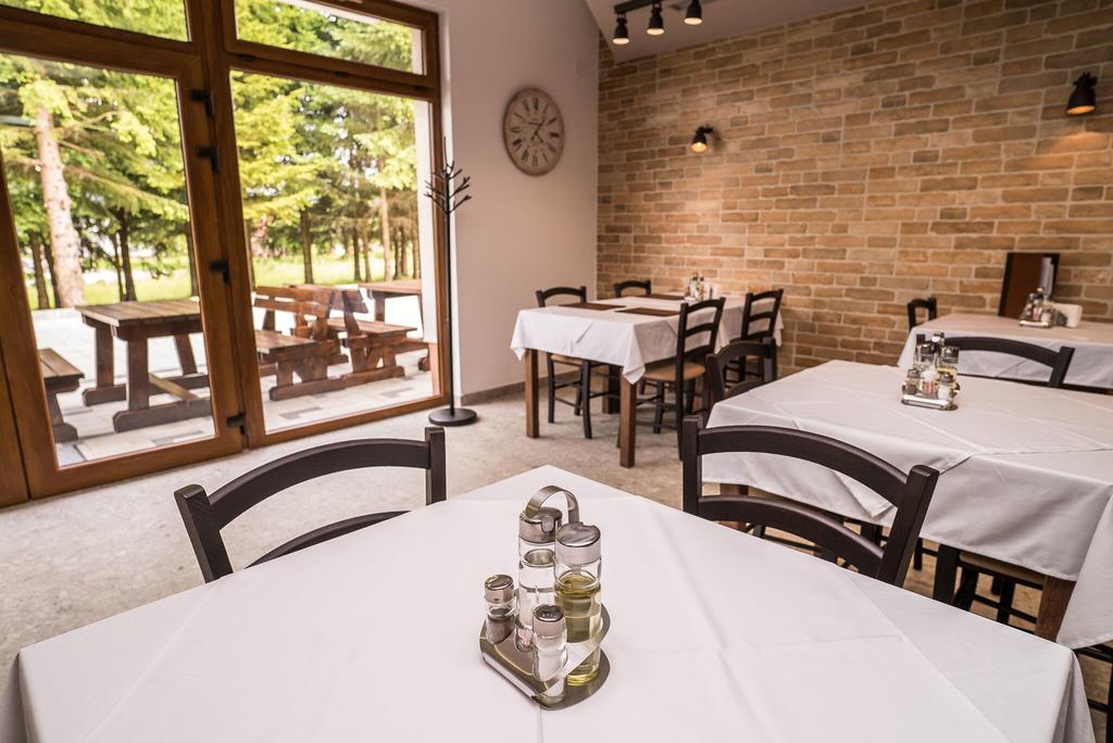 B&B Villa Angy Korenica Bagian luar foto