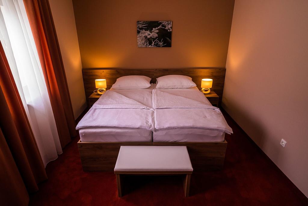 B&B Villa Angy Korenica Bagian luar foto
